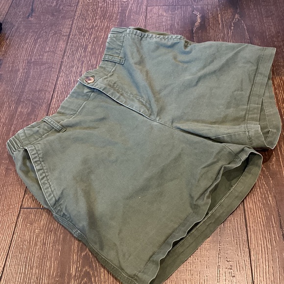Old Navy Womens Shorts - Picture 2 of 6